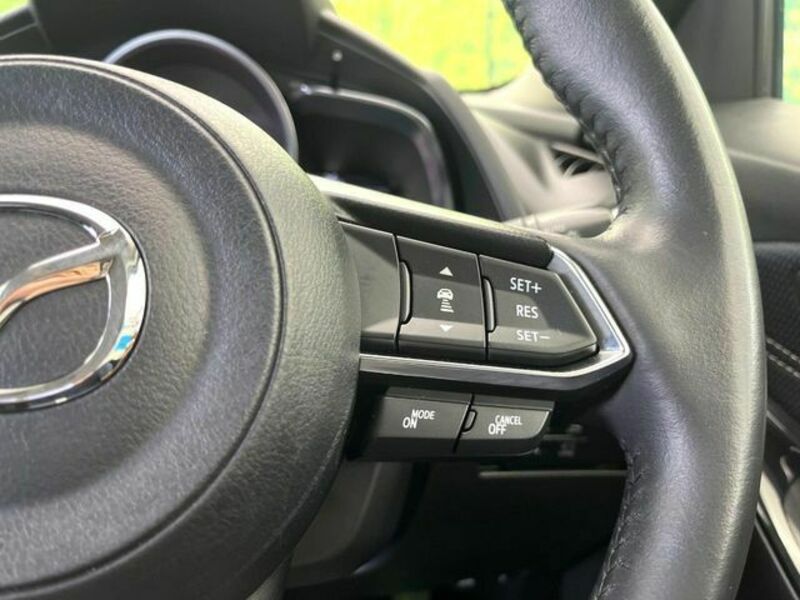 MAZDA2