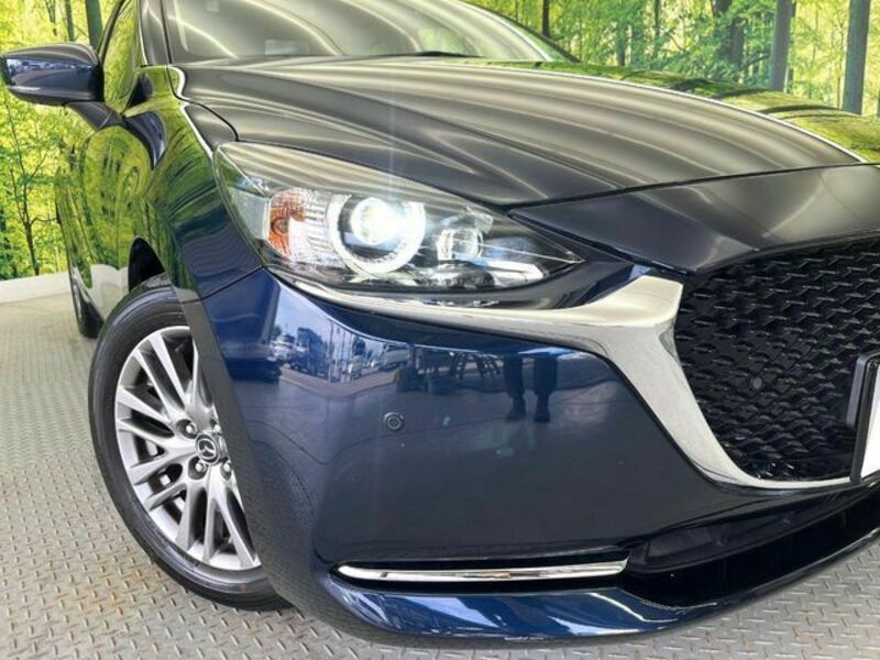 MAZDA2
