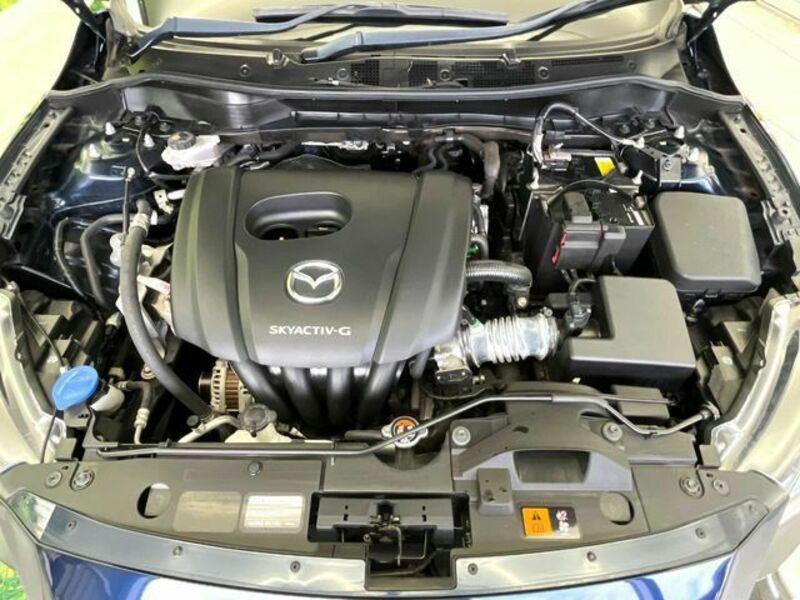MAZDA2