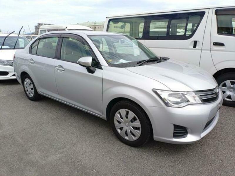 COROLLA AXIO