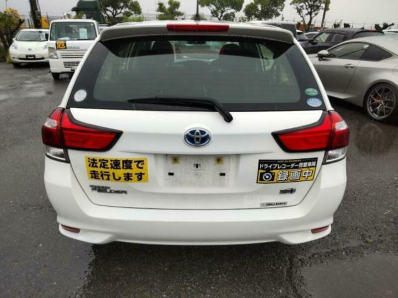 COROLLA FIELDER