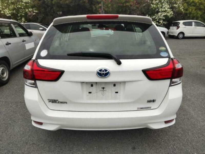 COROLLA FIELDER