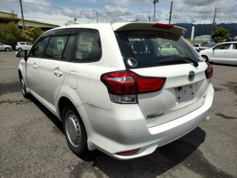 COROLLA FIELDER
