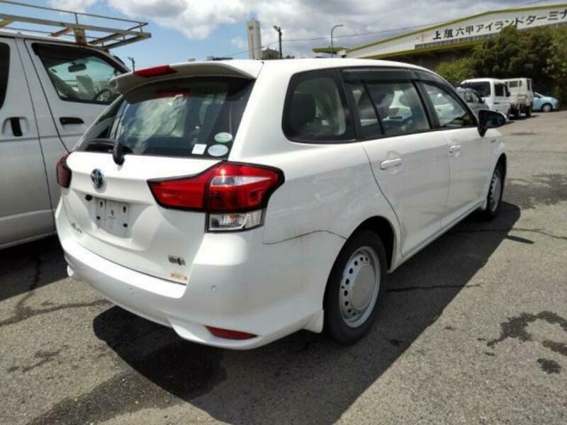COROLLA FIELDER