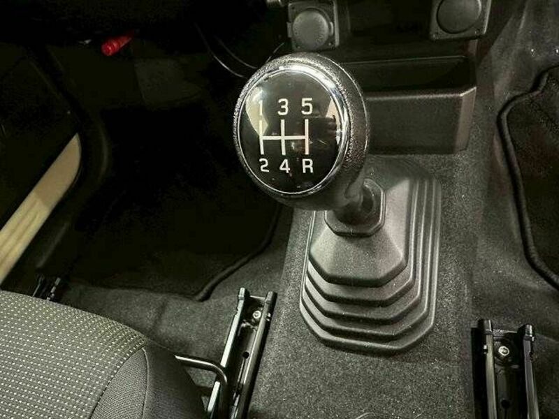 JIMNY SIERRA