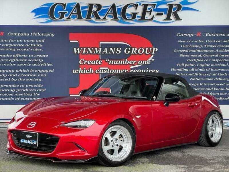 ROADSTER-0