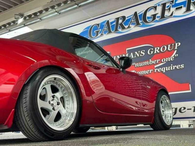 ROADSTER
