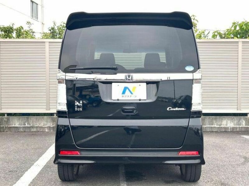 N BOX CUSTOM