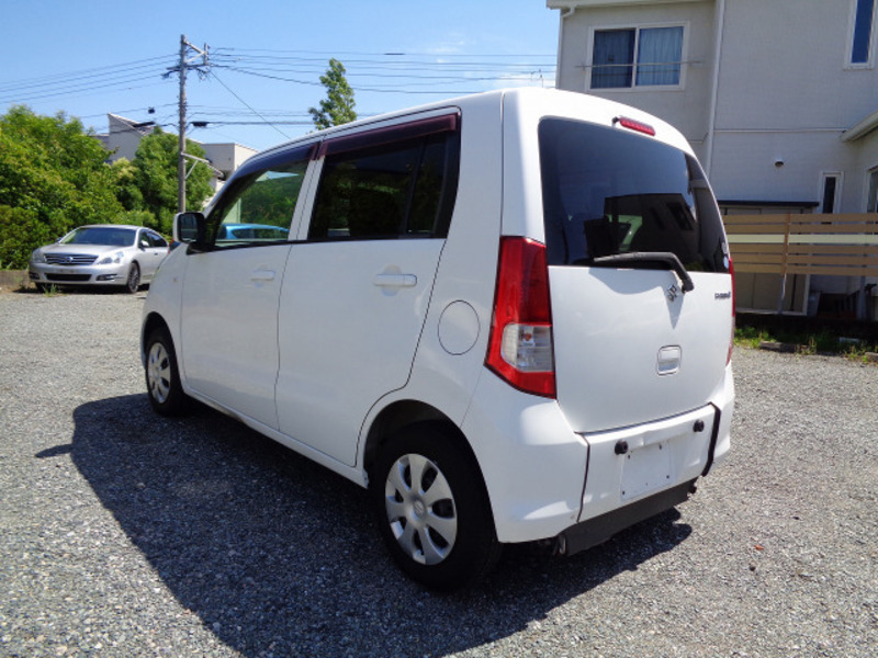 WAGON R