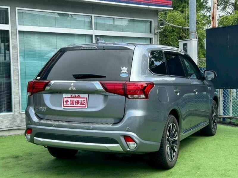 OUTLANDER PHEV