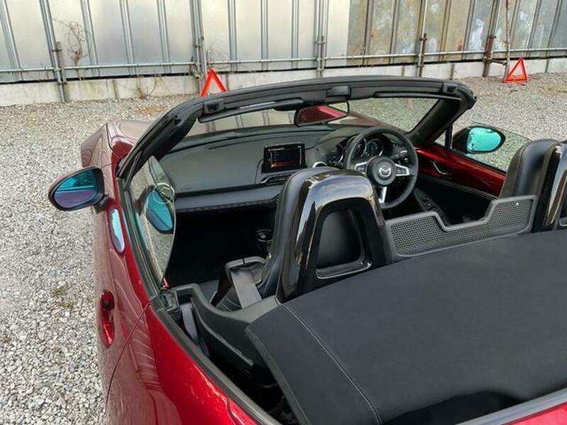 ROADSTER