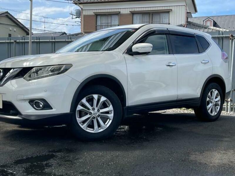X-TRAIL