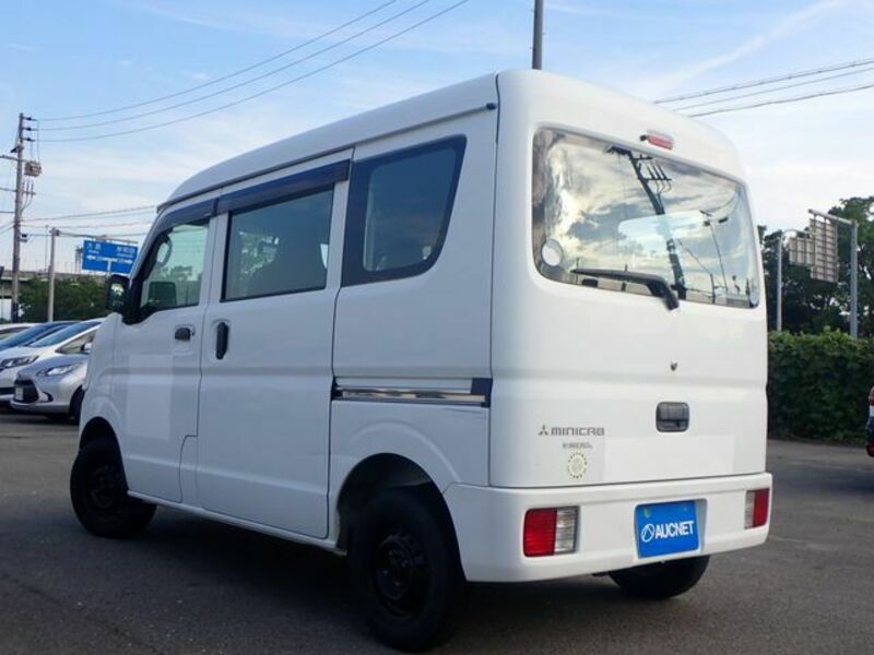 MINICAB VAN