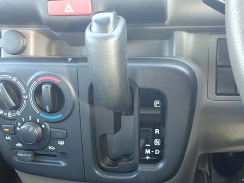 MINICAB VAN