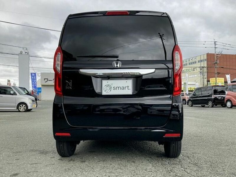 N BOX