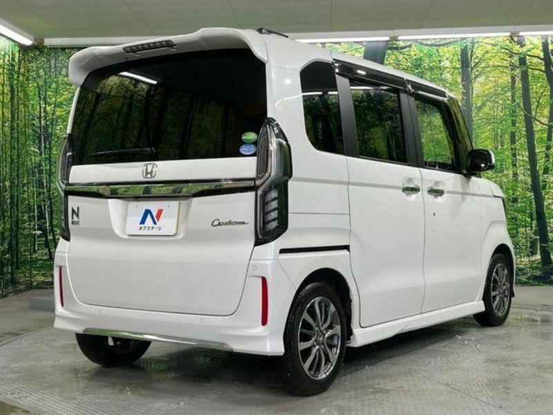 N BOX CUSTOM
