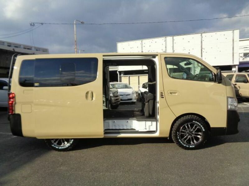 NV350 CARAVAN