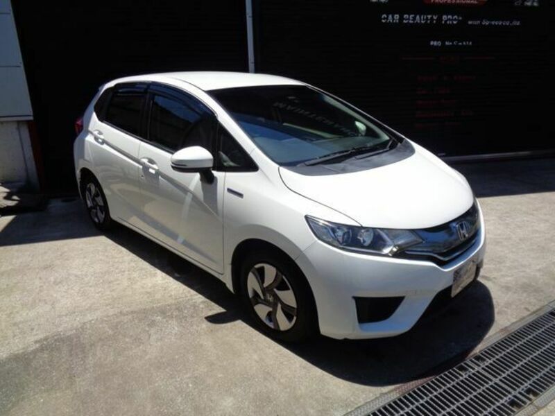 FIT HYBRID