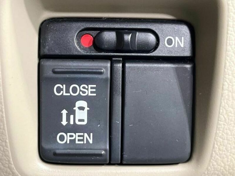 N BOX