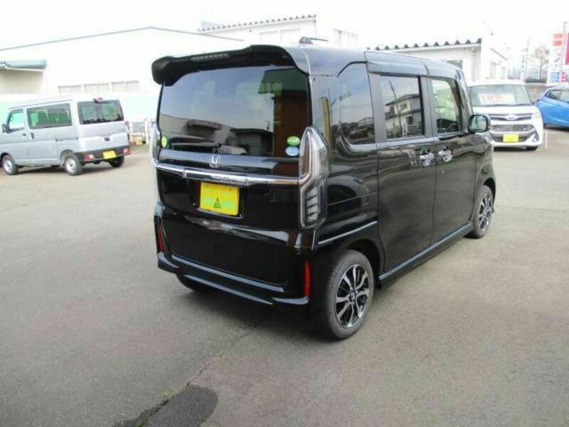 N BOX CUSTOM