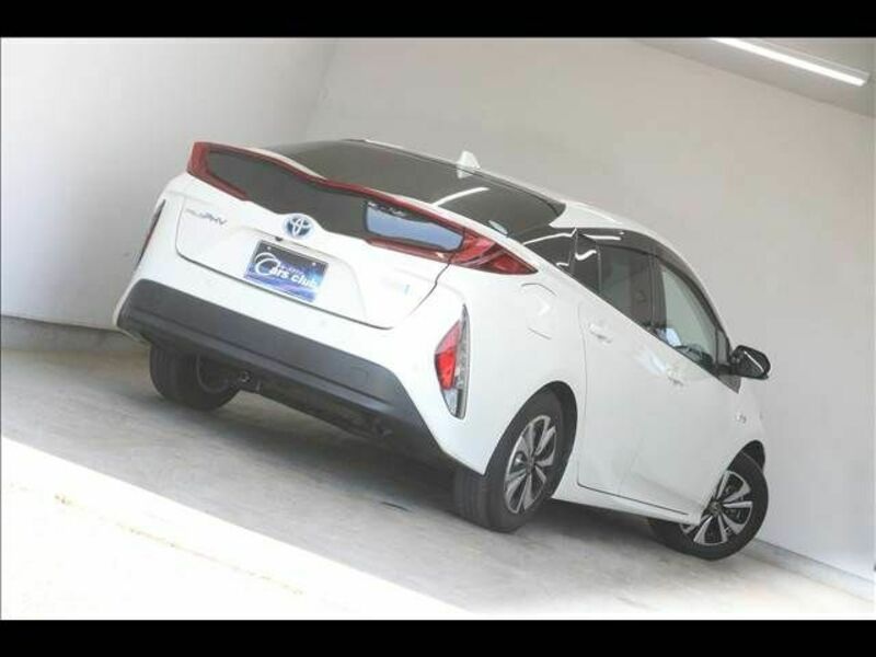 PRIUS PHV
