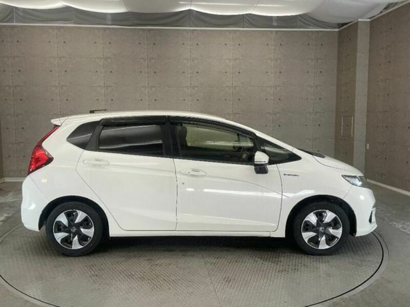FIT HYBRID