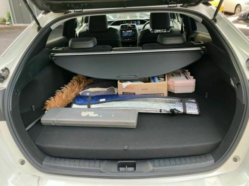 PRIUS PHV