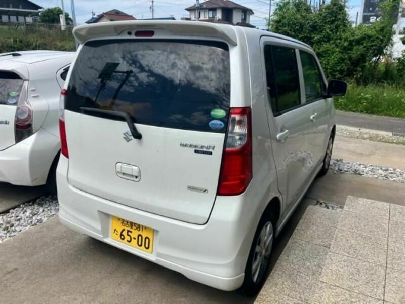 WAGON R