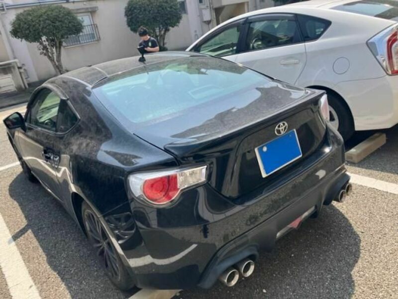 86