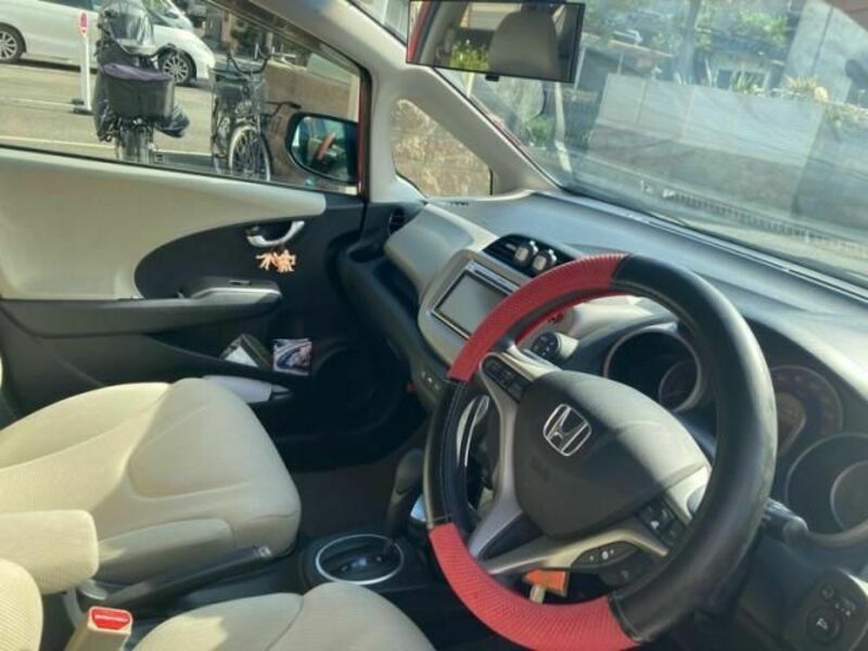 FIT HYBRID