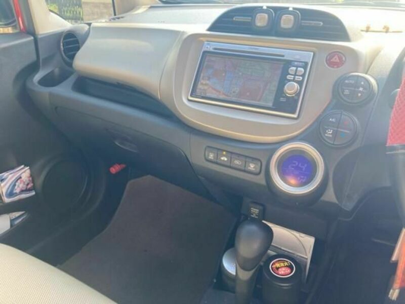 FIT HYBRID