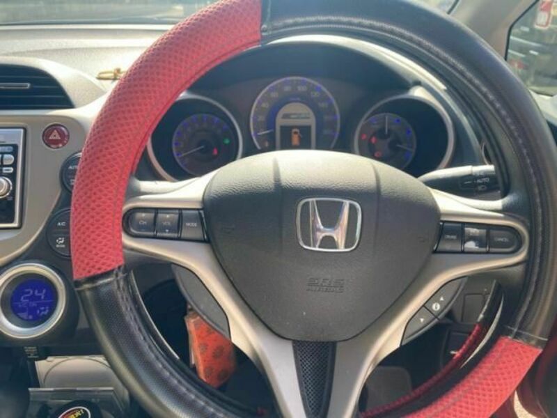 FIT HYBRID