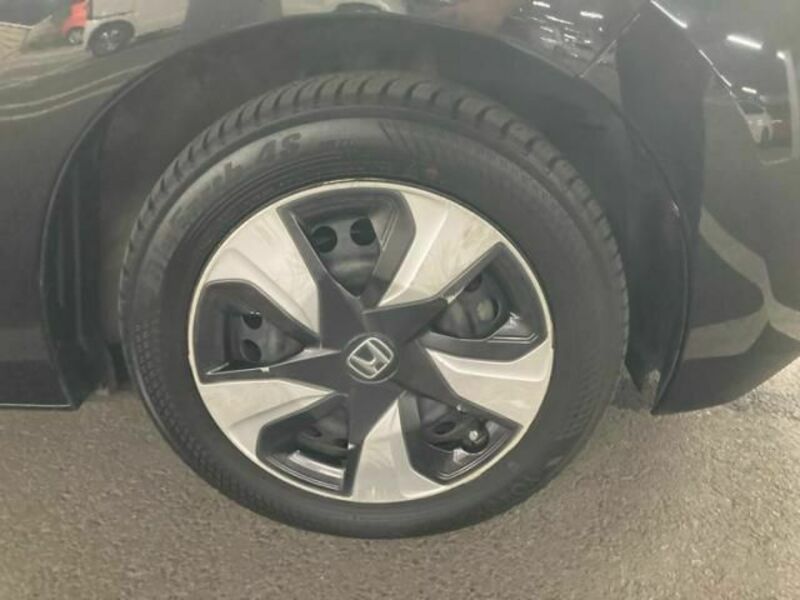 FIT HYBRID