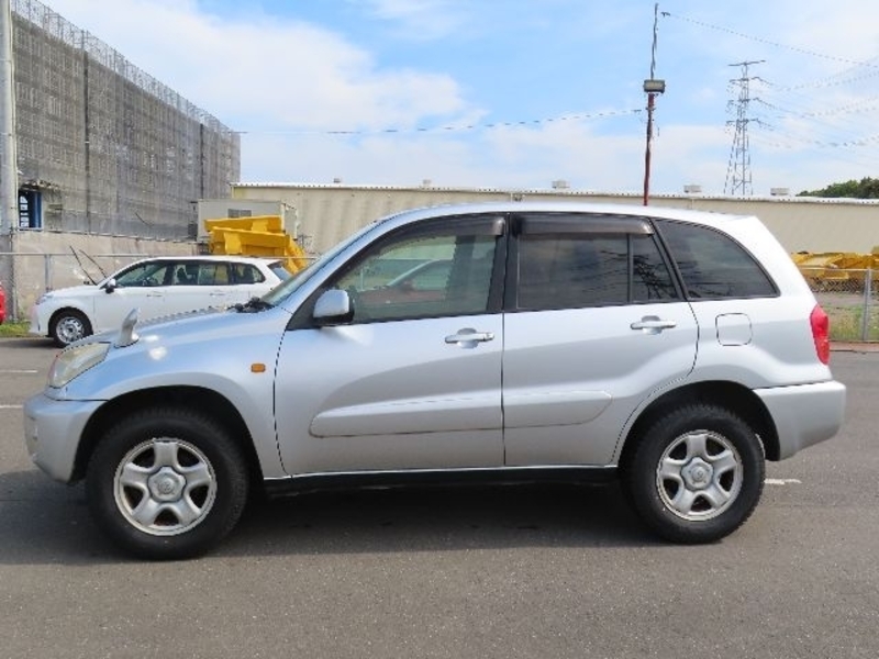 RAV4