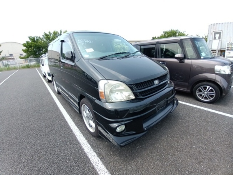 TOURING HIACE
