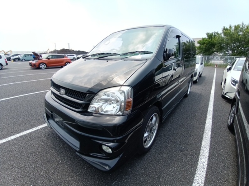 TOYOTA TOURING HIACE