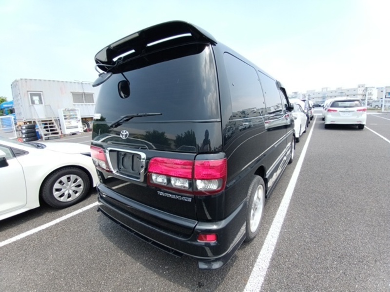 TOURING HIACE