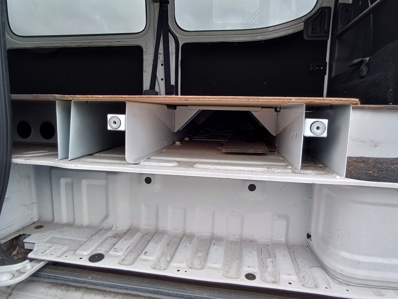 NV350 CARAVAN