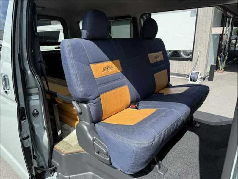 HIACE VAN-0