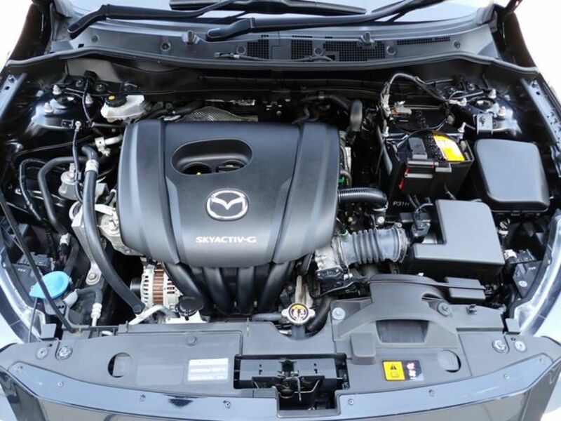 MAZDA2