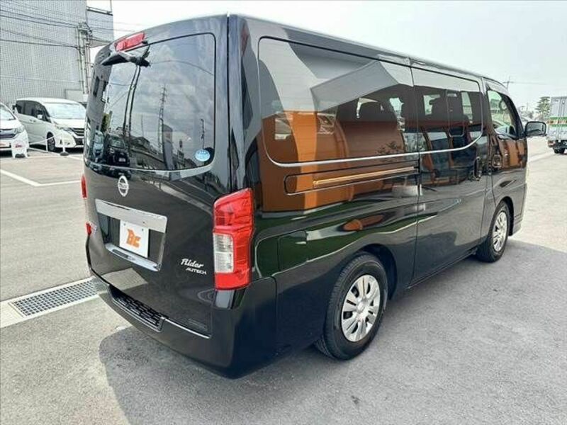 NV350 CARAVAN