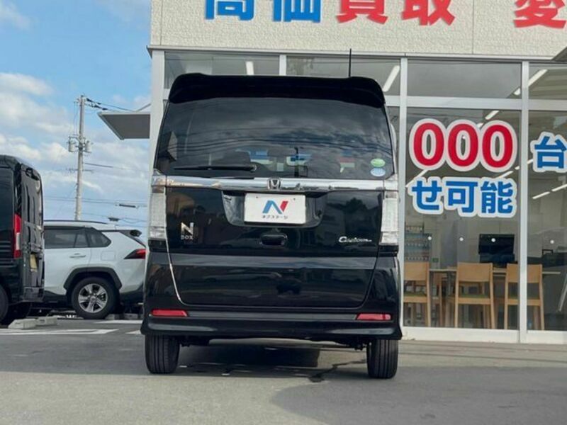 N BOX CUSTOM