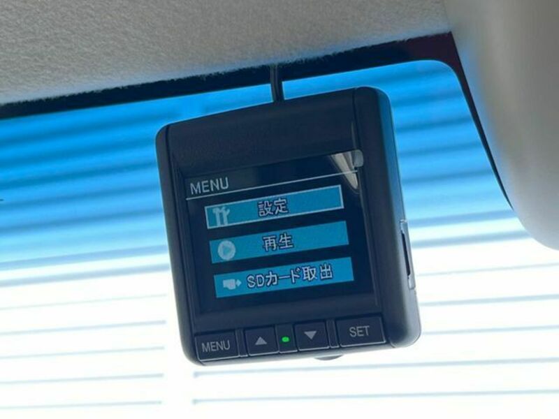 N BOX