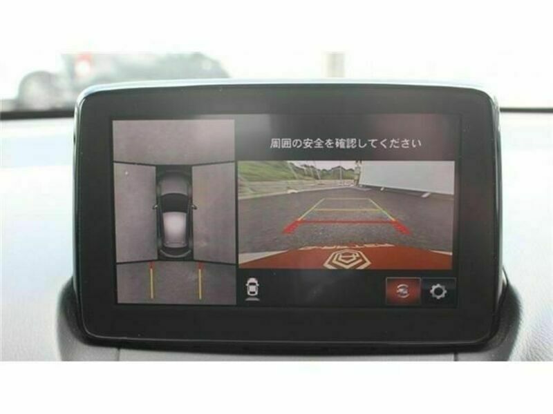 MAZDA2