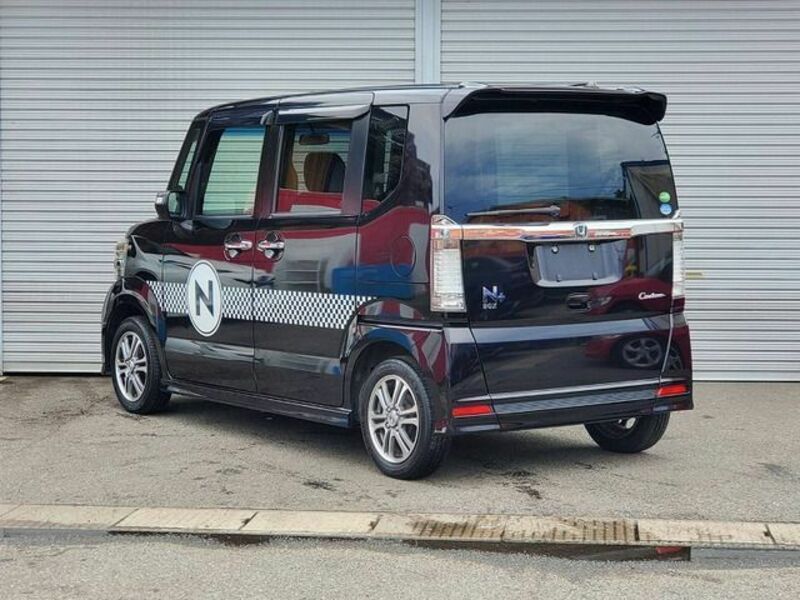 N BOX CUSTOM