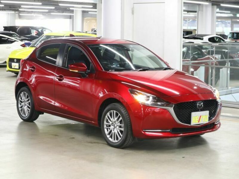 MAZDA2