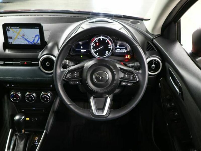 MAZDA2
