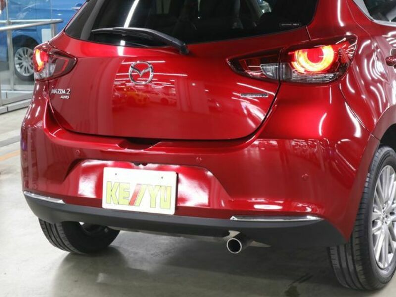 MAZDA2