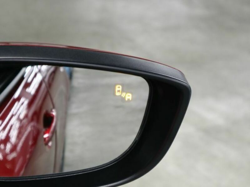 MAZDA2