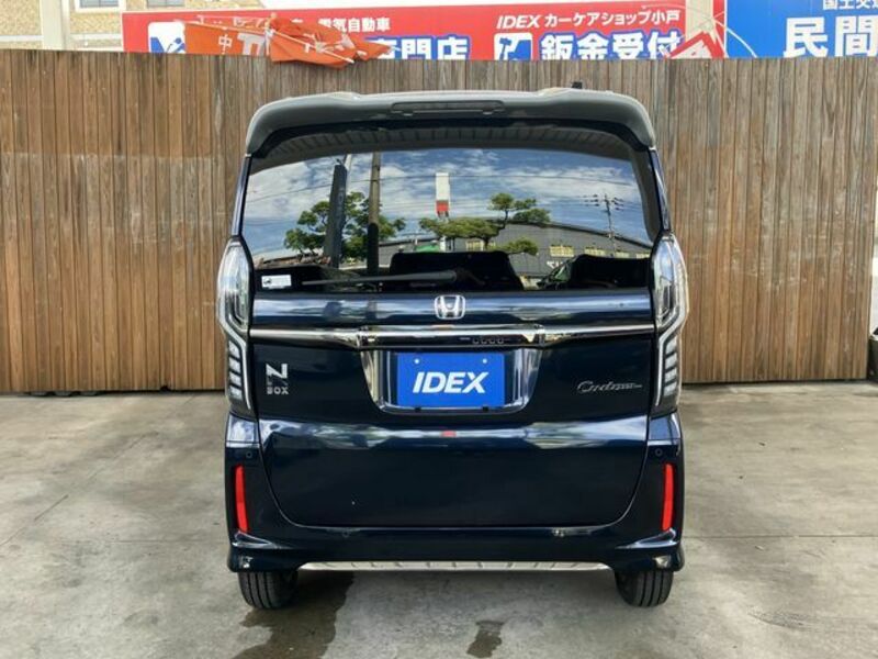 N BOX CUSTOM
